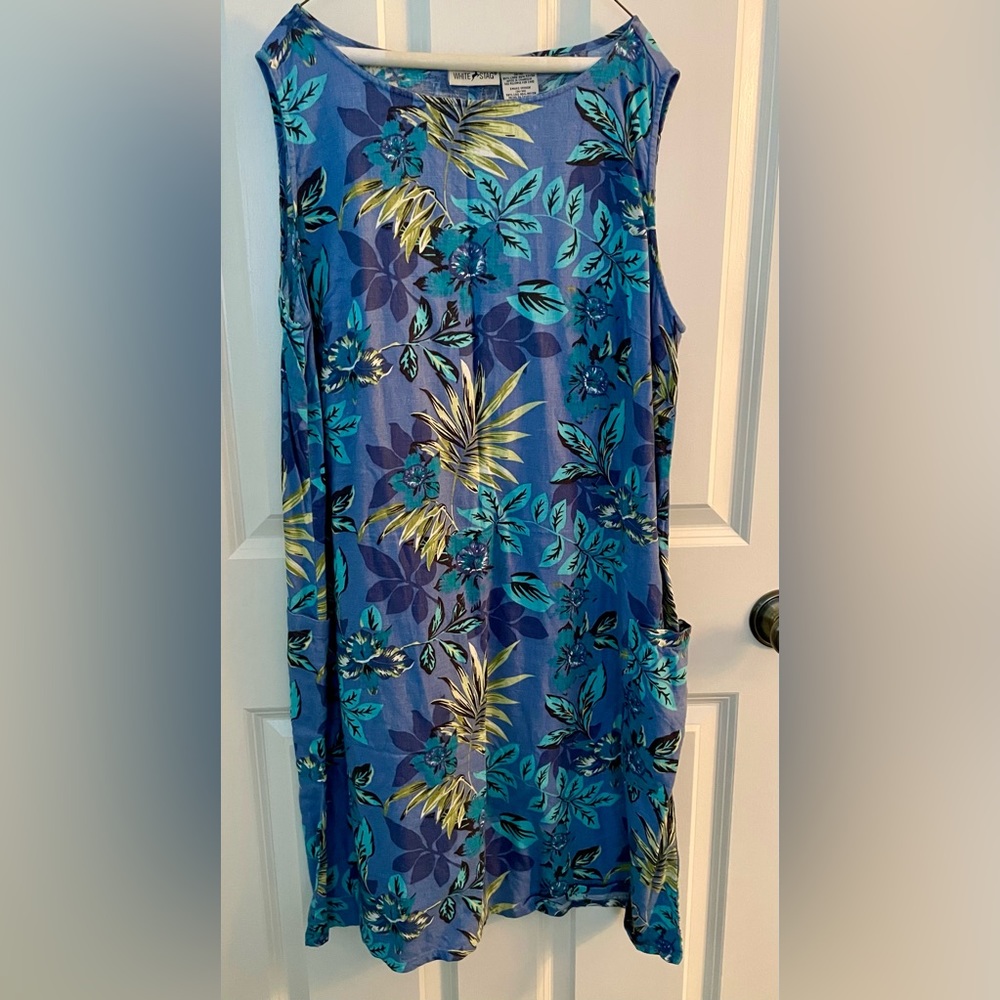 Women’s Large Sleeveless Sundress